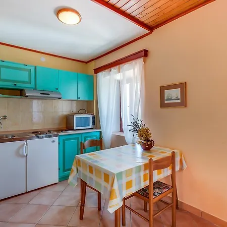 Josip & Maria Apartment Veli Losinj